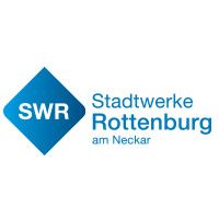 Das Bild zeigt das Foto der Stadtwerke Rottenburg. Eine blaue Raute mit den weißen Buchstaben SWR.